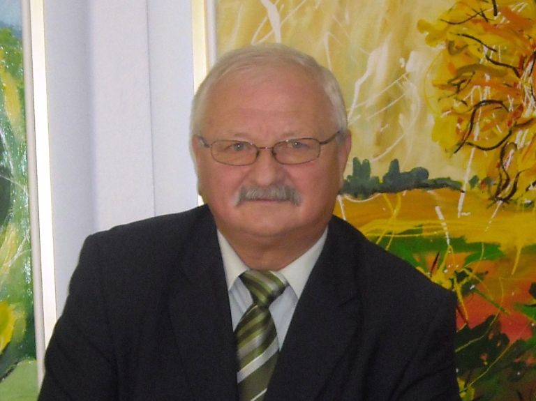 anton_maver_1.jpg