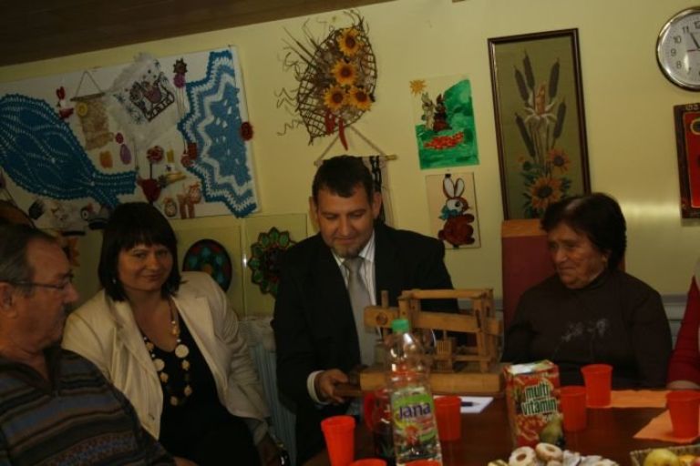 ozara_je_prvic_gostila_sevniskega.jpg