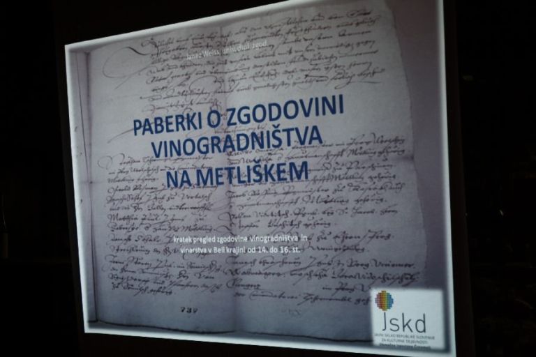 001_tp_19_10.jpg