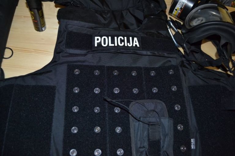 obleka.jpg