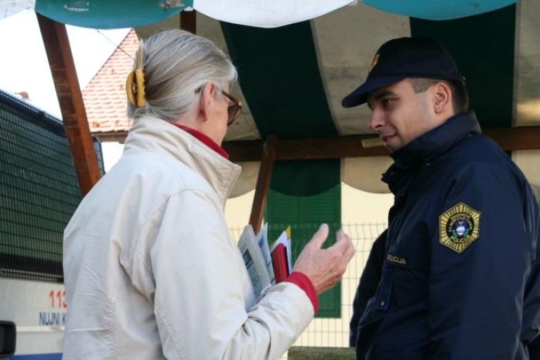 starejsi_policija_punm.jpg