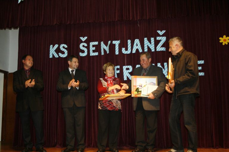 dobitniki_priznanj_ks__entjan__jo_e_puc__rezi_repov__in_milan_jev_evar_ter.jpg