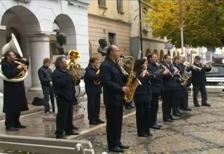 godba11.jpg