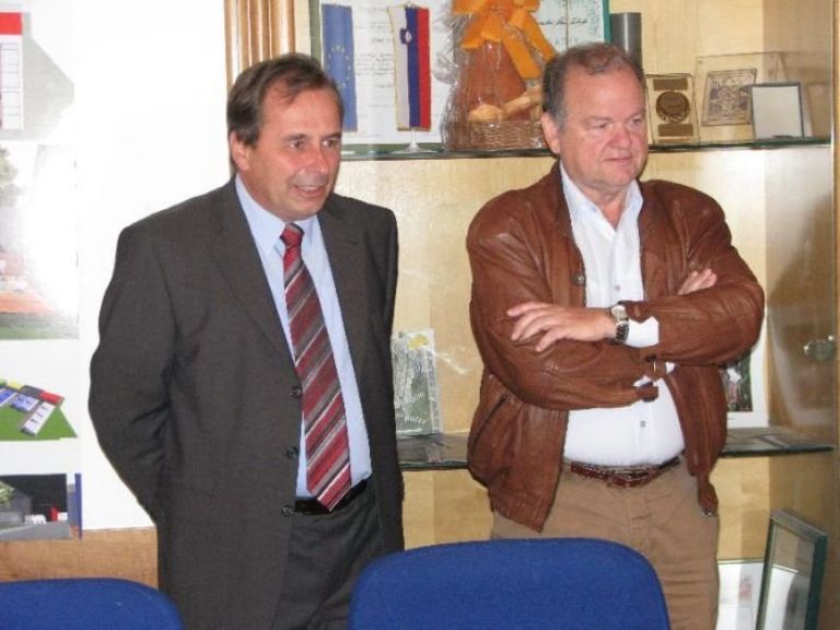 kastelic_pavlin_ja.jpg