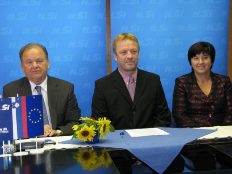 ljudmila_novak_ja.jpg