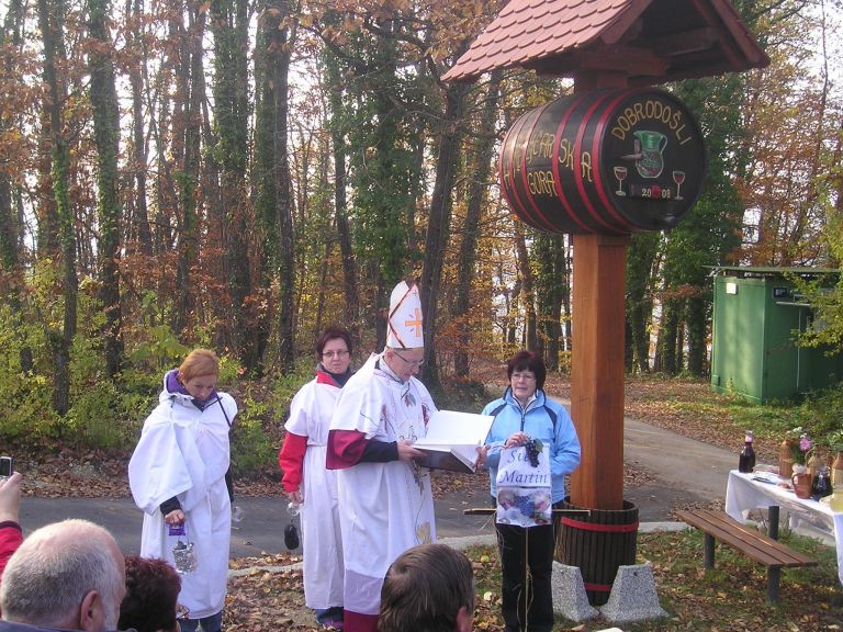 p1010642_000.jpg