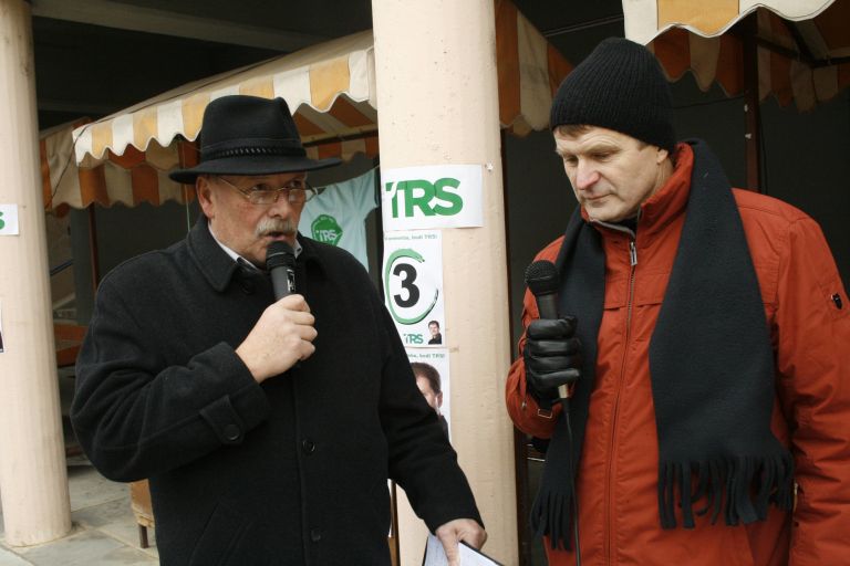 sa_o_jej_i__odgovarja_na_vpra_aanja_moderatorja_jo_eta_tera_a_.jpg