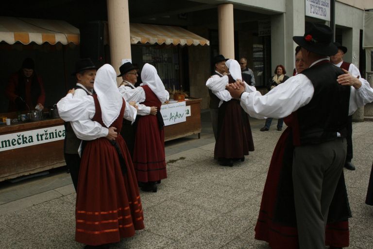 folklora_du_razbor.jpg