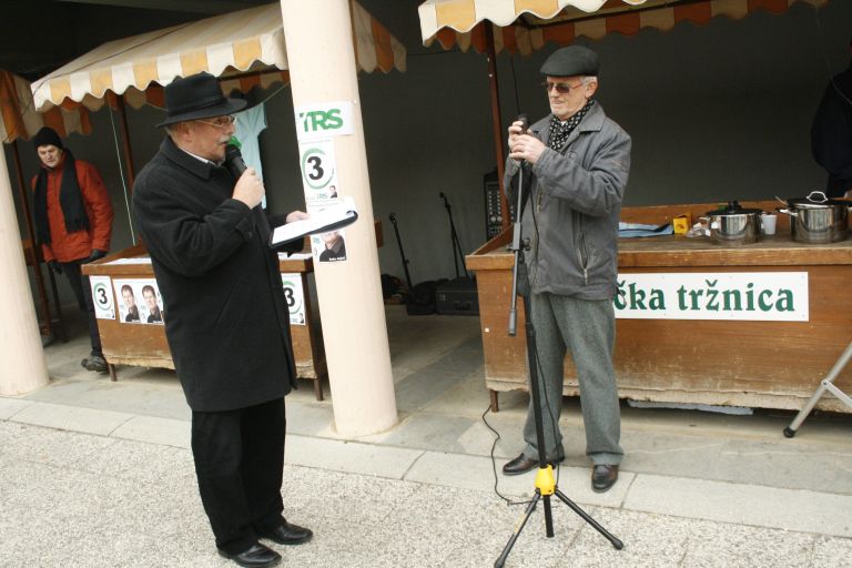 predsednik_dru_tva_ajda_posavje_janez_ko_ar_in_moderator_jo_e_tera_.jpg
