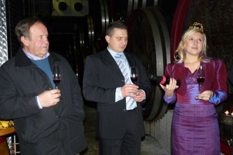 vino2.jpg