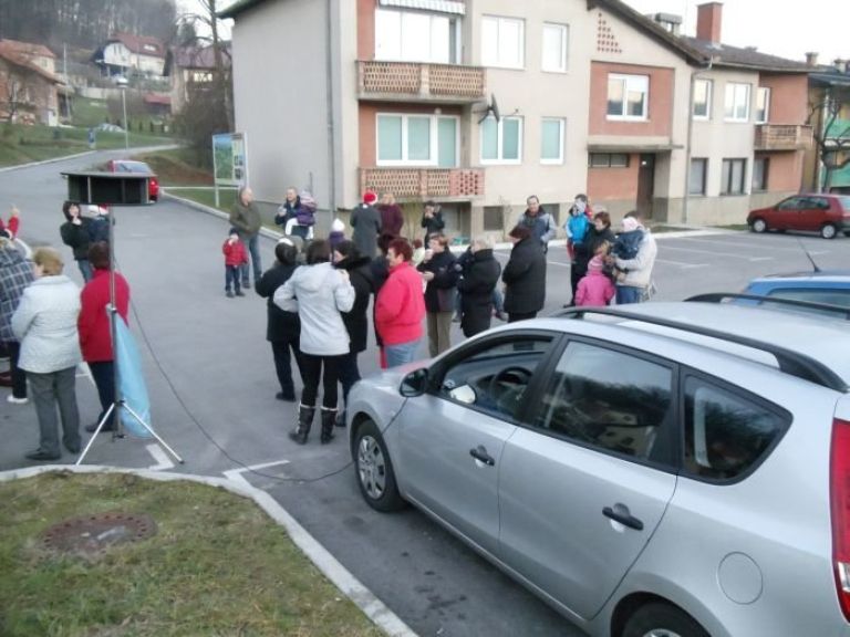 krmelj_bozicek11_2.jpg