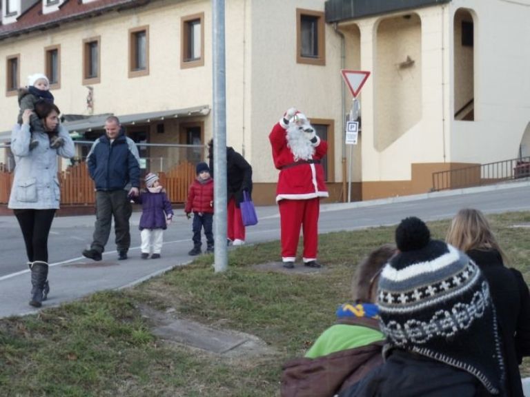 krmelj_bozicek11_1.jpg