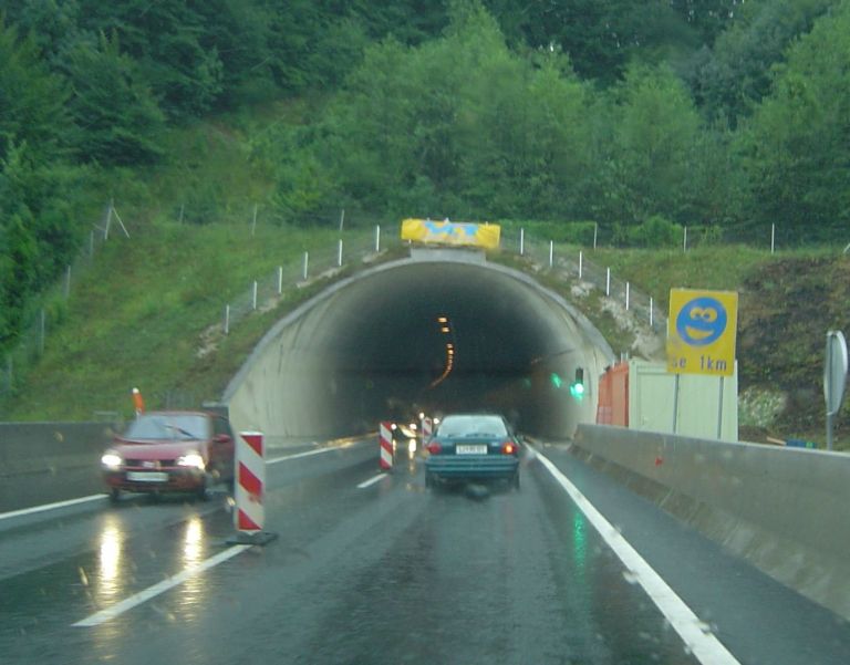 ceste.jpg