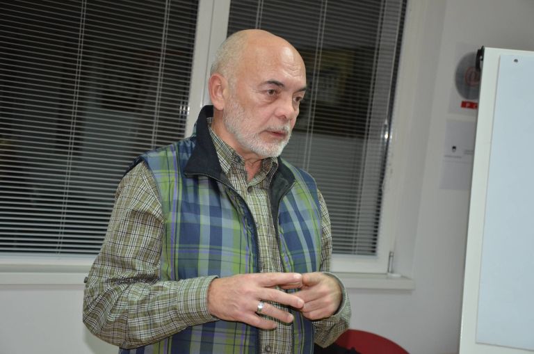 anton_komat_v_sevni_ki_knji_nici.jpg