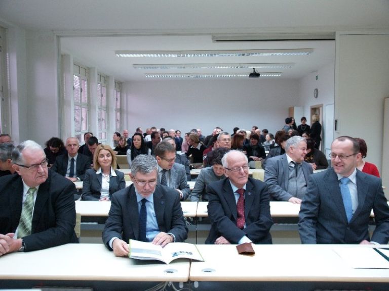 fis01.jpg