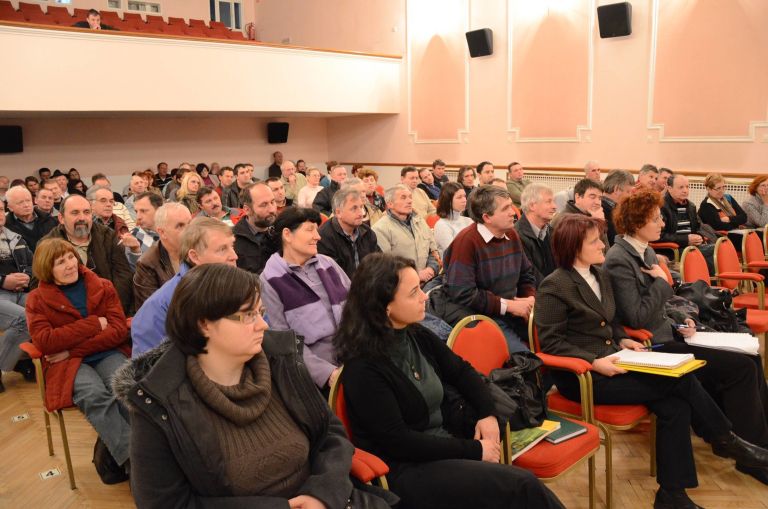 ekolo_ki_kmetovalci_in_tisti__ki_jih_ekolo_ko_kmetovanje_zanima_.jpg