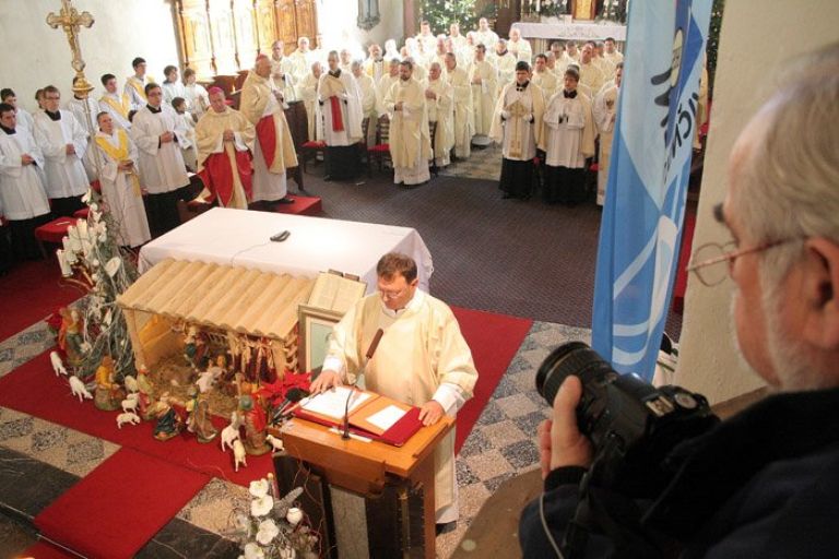 spominska_masa_za_skofa_vovka_08.jpg