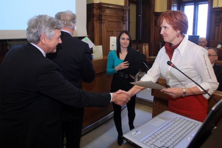 razglasitev_najbolj_zelene_obcine_slovenije_prejem_priznanja_podzupanja_ana_somrak.jpg