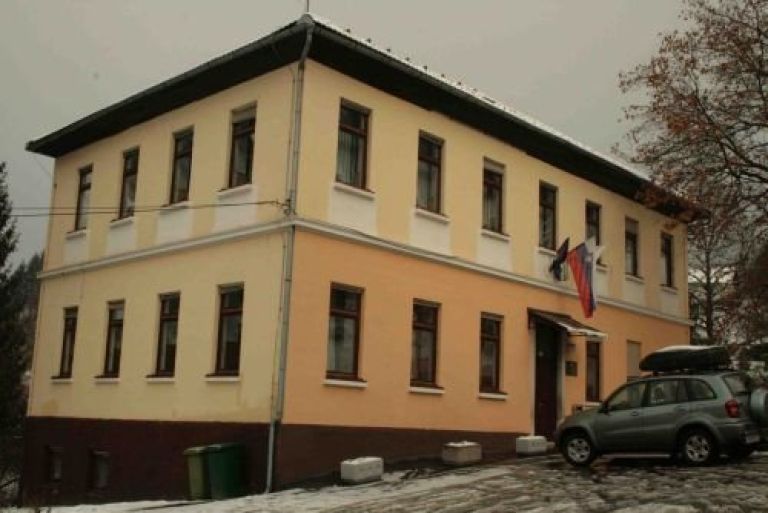120_let_stara_sola.jpg