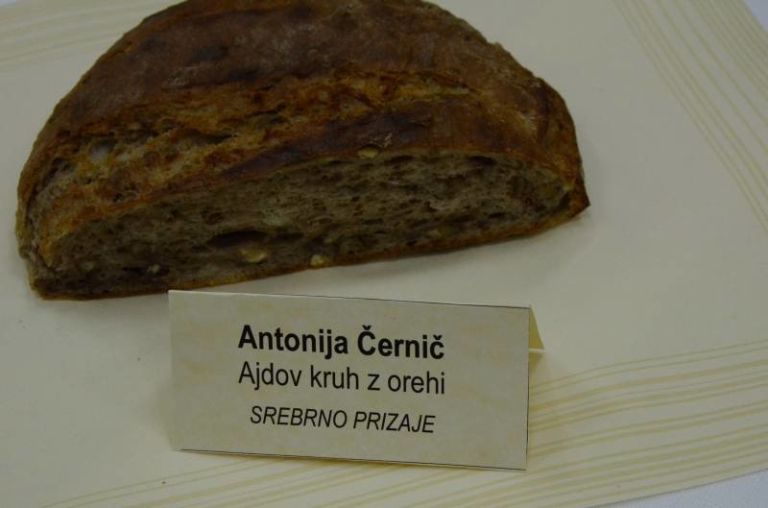 razstava_kruha_in_drugih_dobrot_az_bostanj001.jpg