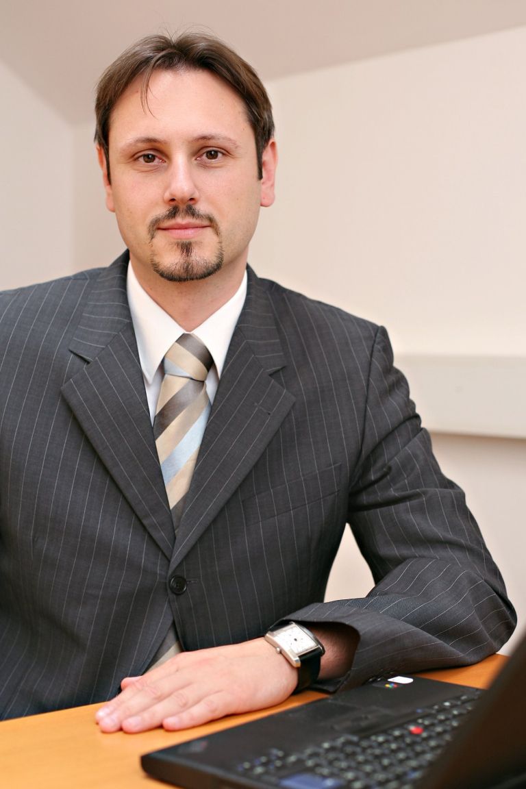 elvis_pacelat_001.jpg