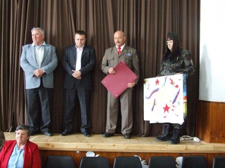 bedenica_darilo.jpg