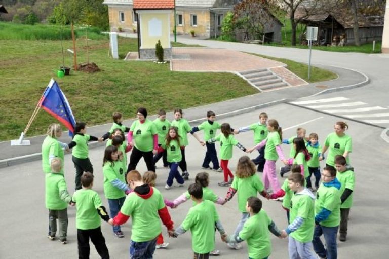 obcinska_lipa_201206.jpg
