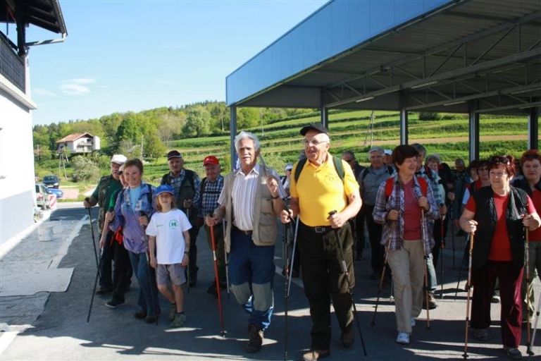naslovn_gredo.jpg