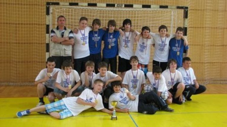 mla1252012finale9_000.jpg