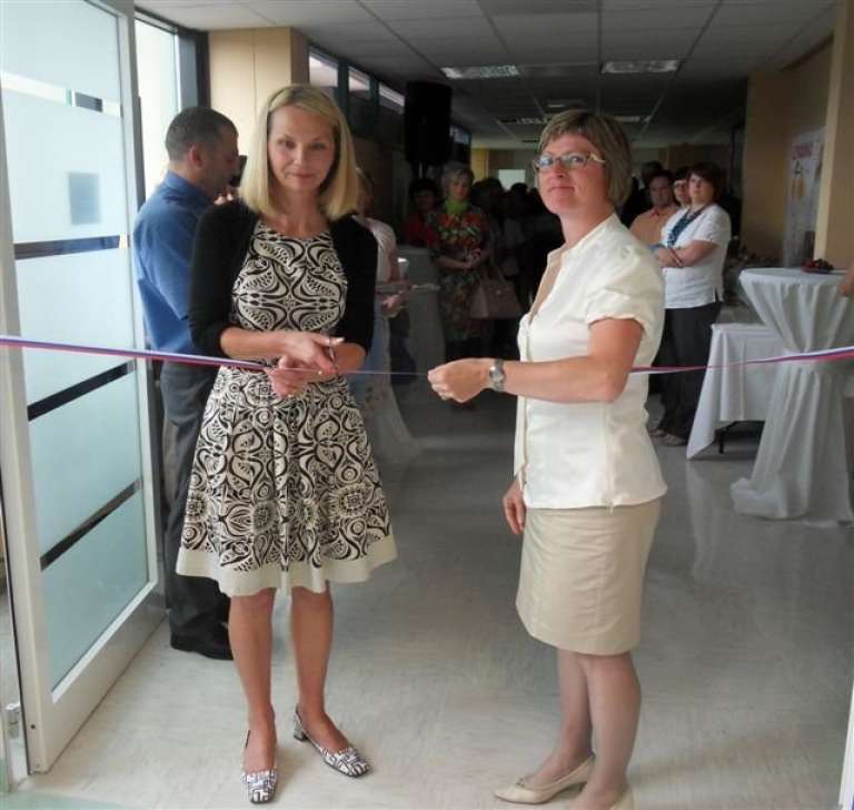 direktorica_zdravstvenega_doma_doc_dr_milena_kramar_zupan_in_vodja_dispanzerja_medicine_dela_dr...