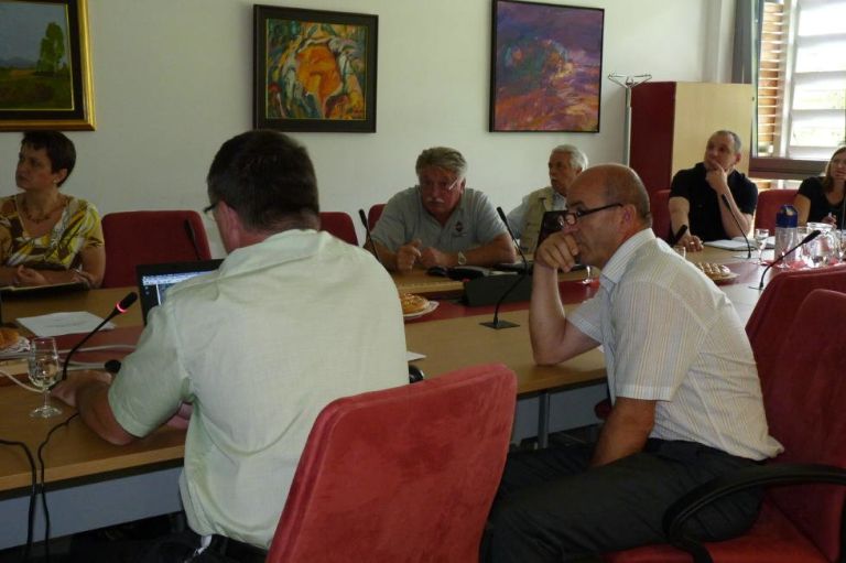 p1250087_3_1_000.jpg