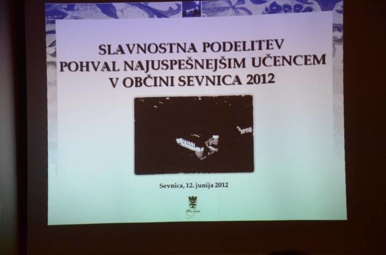 36_pohval_najuspesnejsim_ucencem_v_sevni__ki_obcini002.jpg