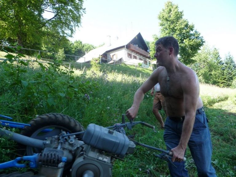 4_000.jpg