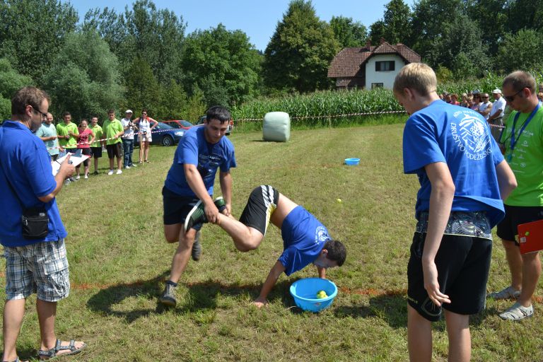dsc_0057_000.jpg