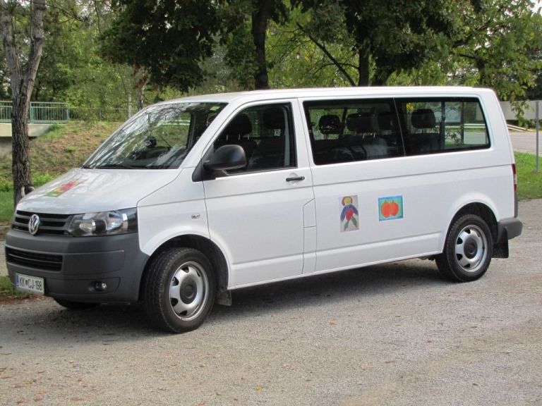 kombibus_za_prevoz_otrok_s_posebnimi_potrebami_3.jpg