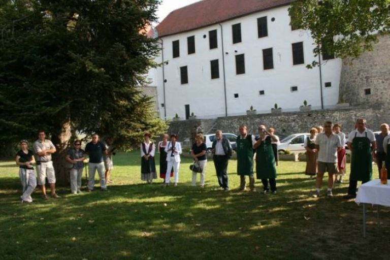 grajska_modra_frankinja_obeta_odlicen_pridelek028.jpg