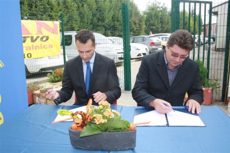 naslovn_podpis.jpg