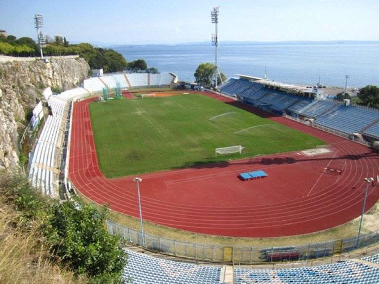 stadion.jpg