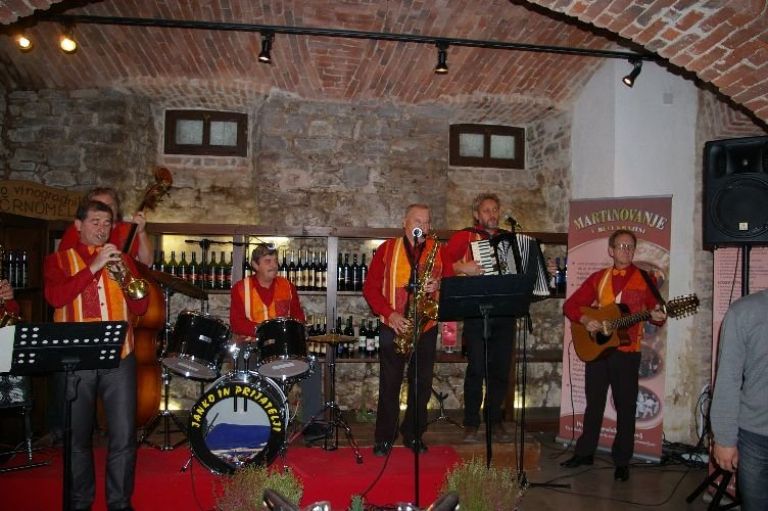 001_tp_2012.jpg