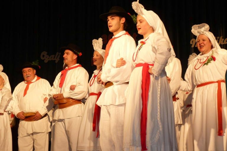 p1290586_23_1_000.jpg