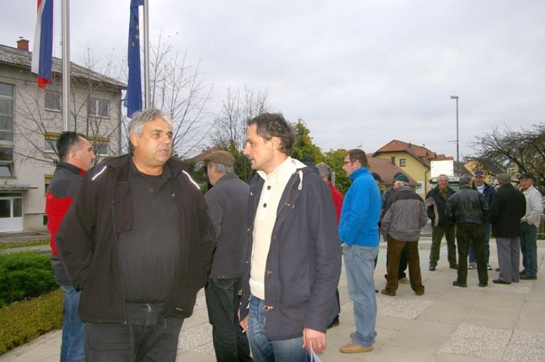 s_komun_albert.jpg