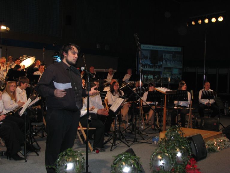 bozicno_novoletni_konc_pihal_ore_vidic_2012.jpg