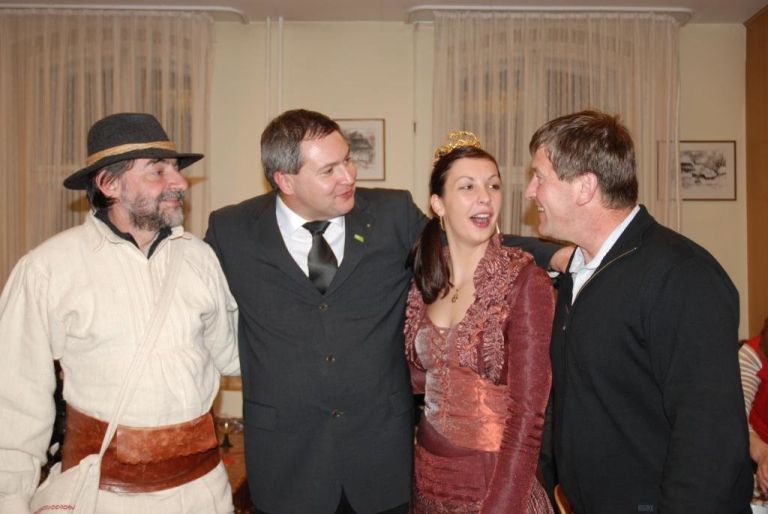 v_dru__bi_vinske_kraljice__ne__e_pavli__.jpg