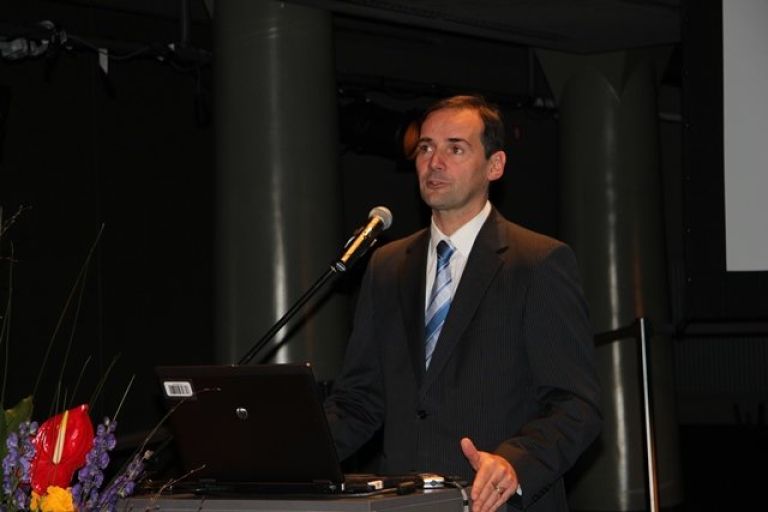 revoz_13_000.jpg