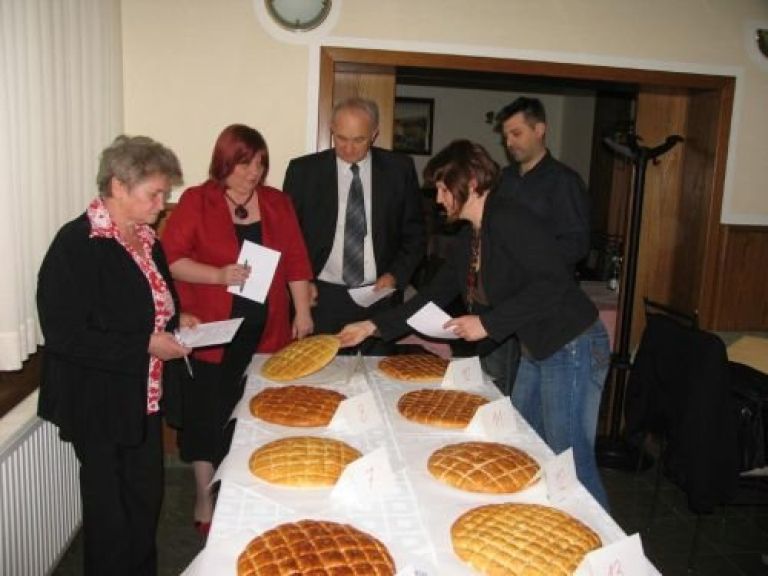 ocenjevanje_pogac_mbj.jpg