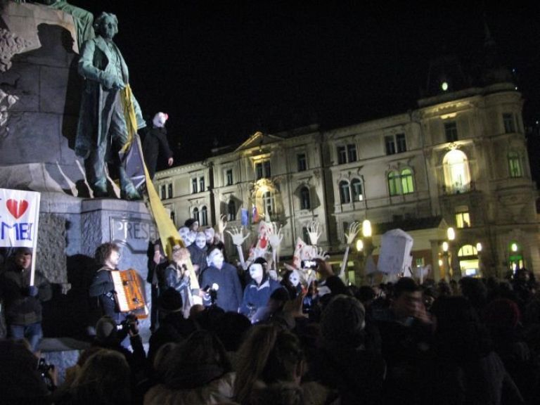 protest_mm.jpg