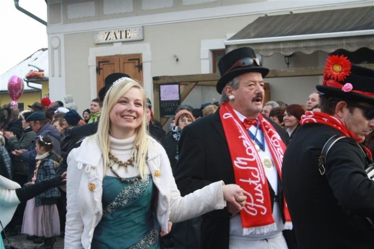 naslovn.jpg