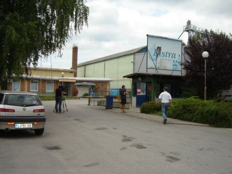 s_vino_brezice.jpg