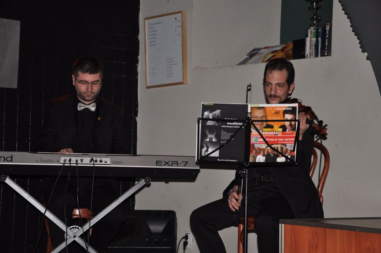 ve__er_poezije14_3_13_002.jpg