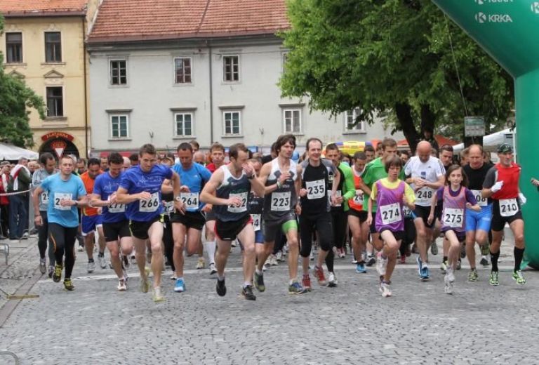 novomeski_tek.jpg